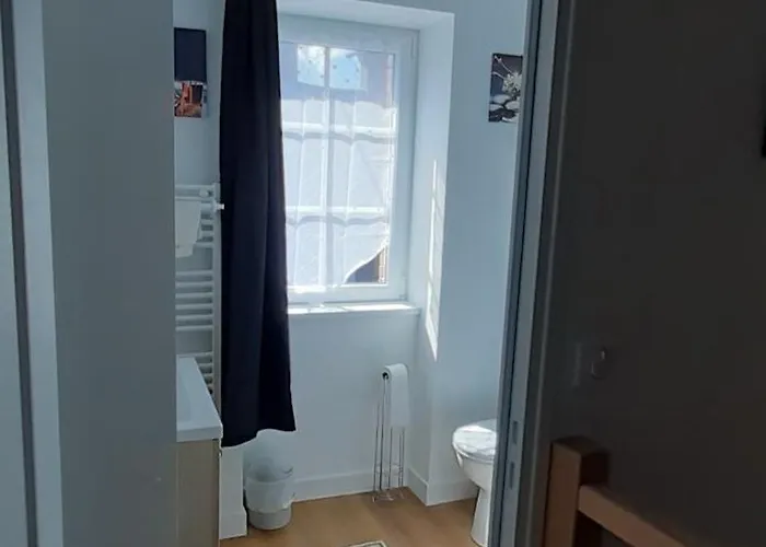 בית נופש La Cour Saint Nicolas ברפלר