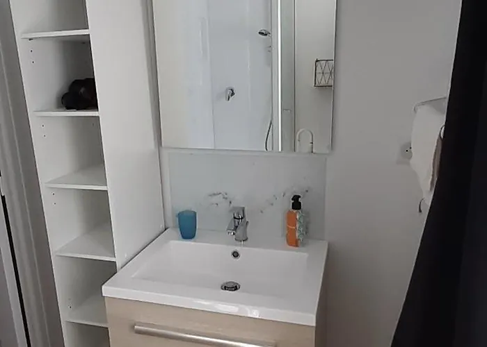 La Cour Saint Nicolas בית נופש *